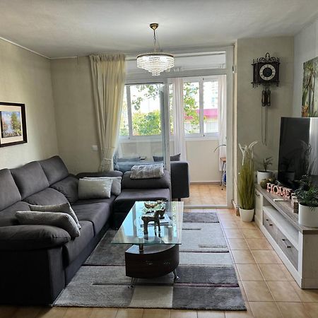 Habitacion Amaya 2 L'Hospitalet de Llobregat Dış mekan fotoğraf