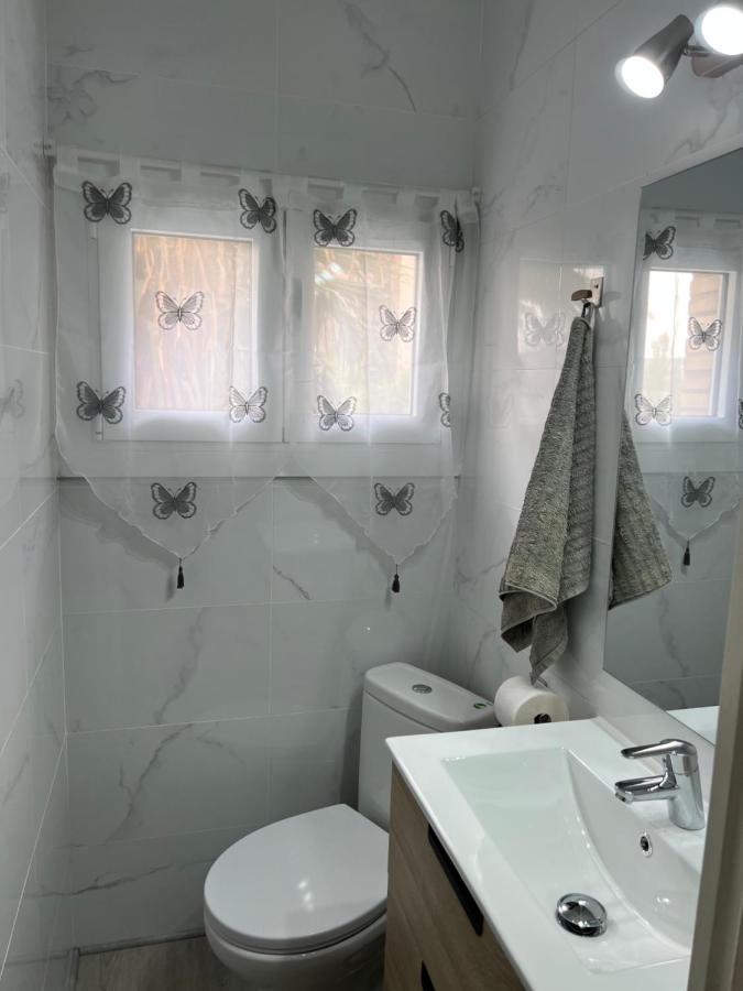 Habitacion Amaya 2 L'Hospitalet de Llobregat Dış mekan fotoğraf
