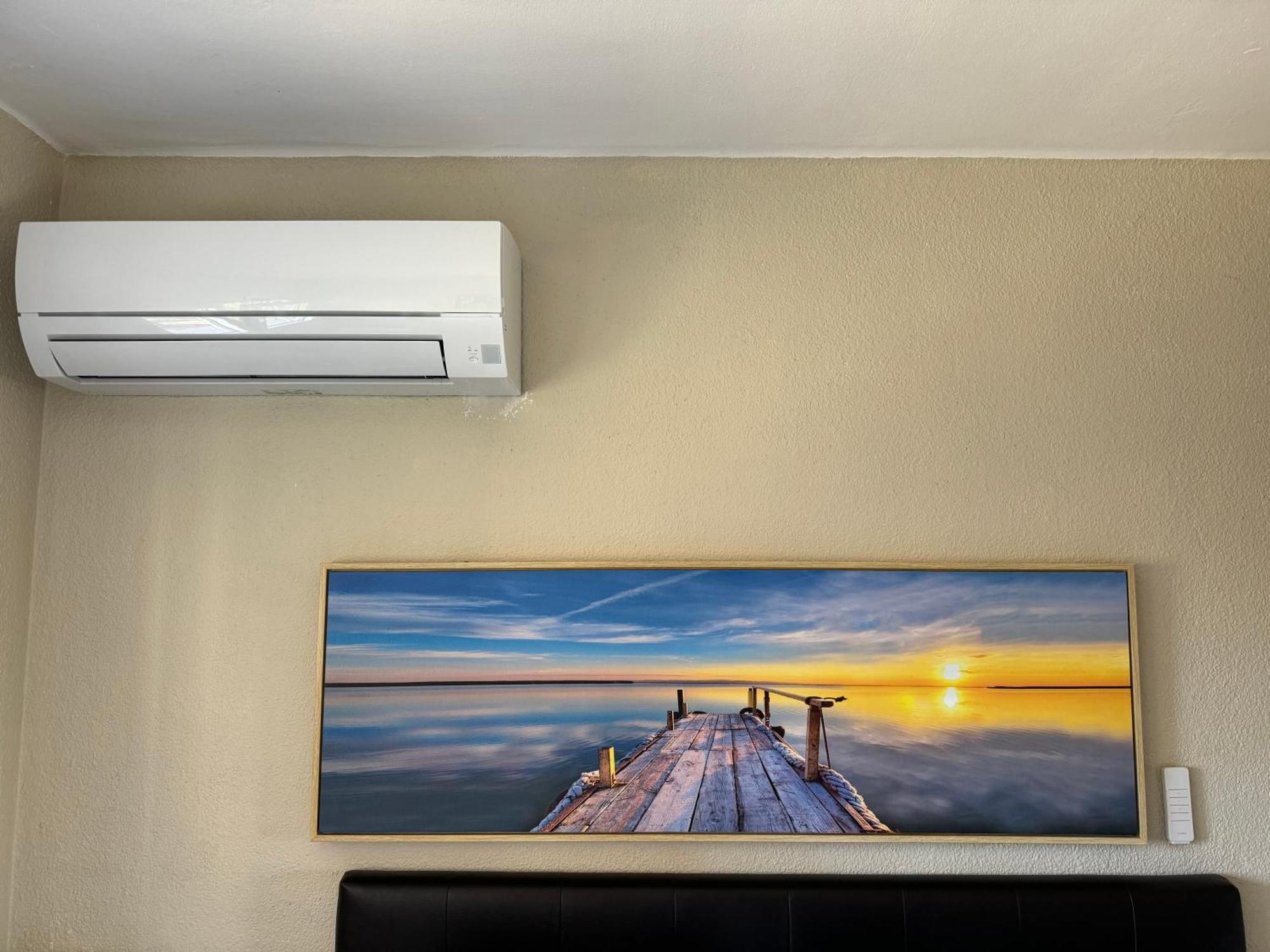 Habitacion Amaya 2 L'Hospitalet de Llobregat Dış mekan fotoğraf
