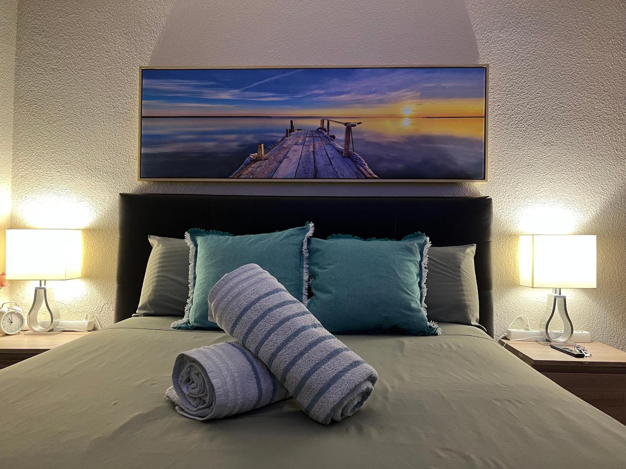 Habitacion Amaya 2 L'Hospitalet de Llobregat Dış mekan fotoğraf