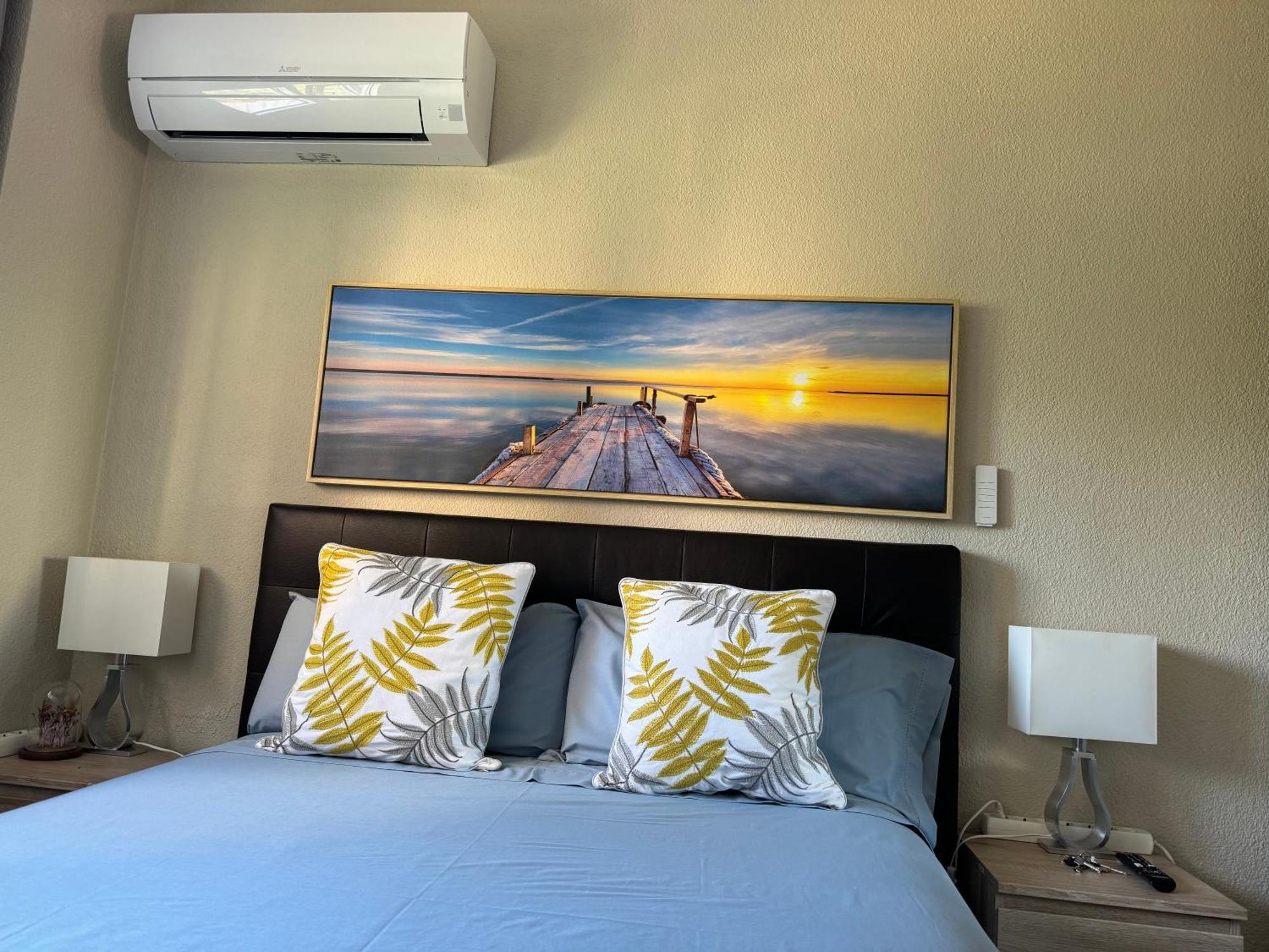 Habitacion Amaya 2 L'Hospitalet de Llobregat Dış mekan fotoğraf